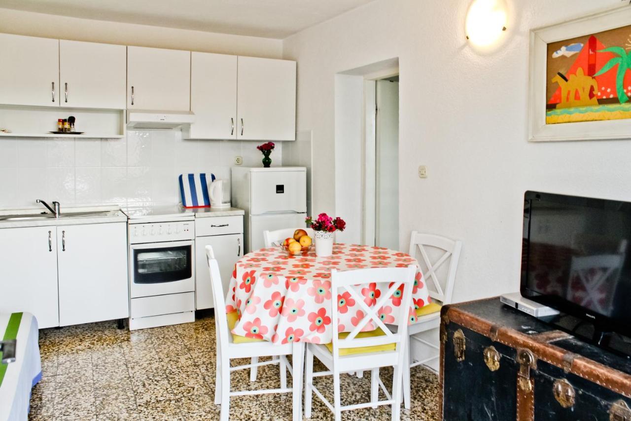 Apartments By The Sea Podgora, Makarska - 6788 Eksteriør bilde